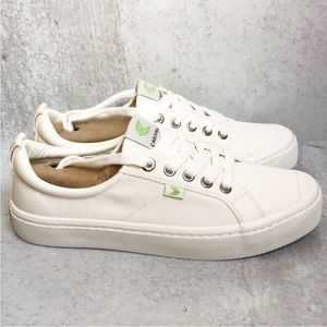 NIB— Cariuma OCA Low Off - White Canvas Sneaker Unisex